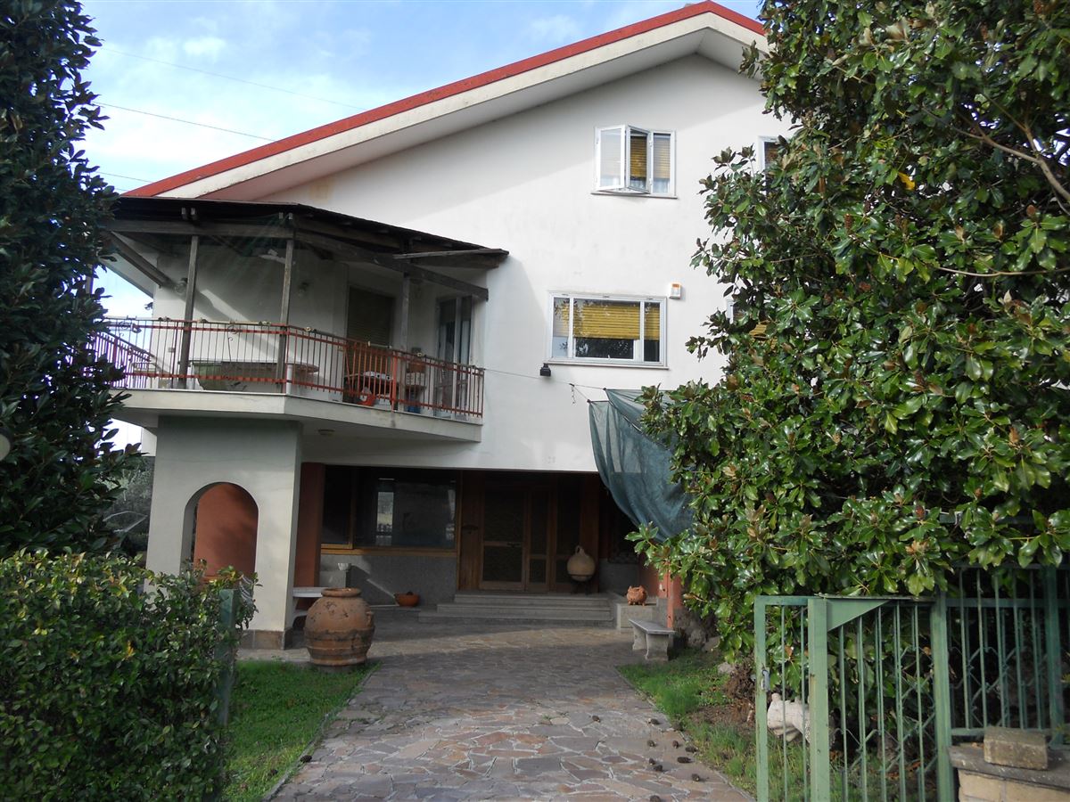 Villa in vendita Roma