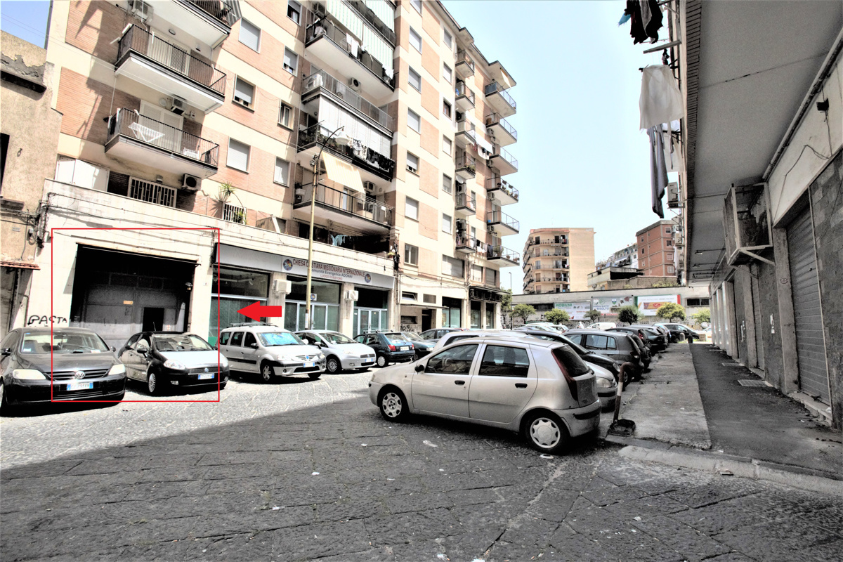 Garage/Box/Posto auto in vendita a Camaldoli, Napoli (NA)
