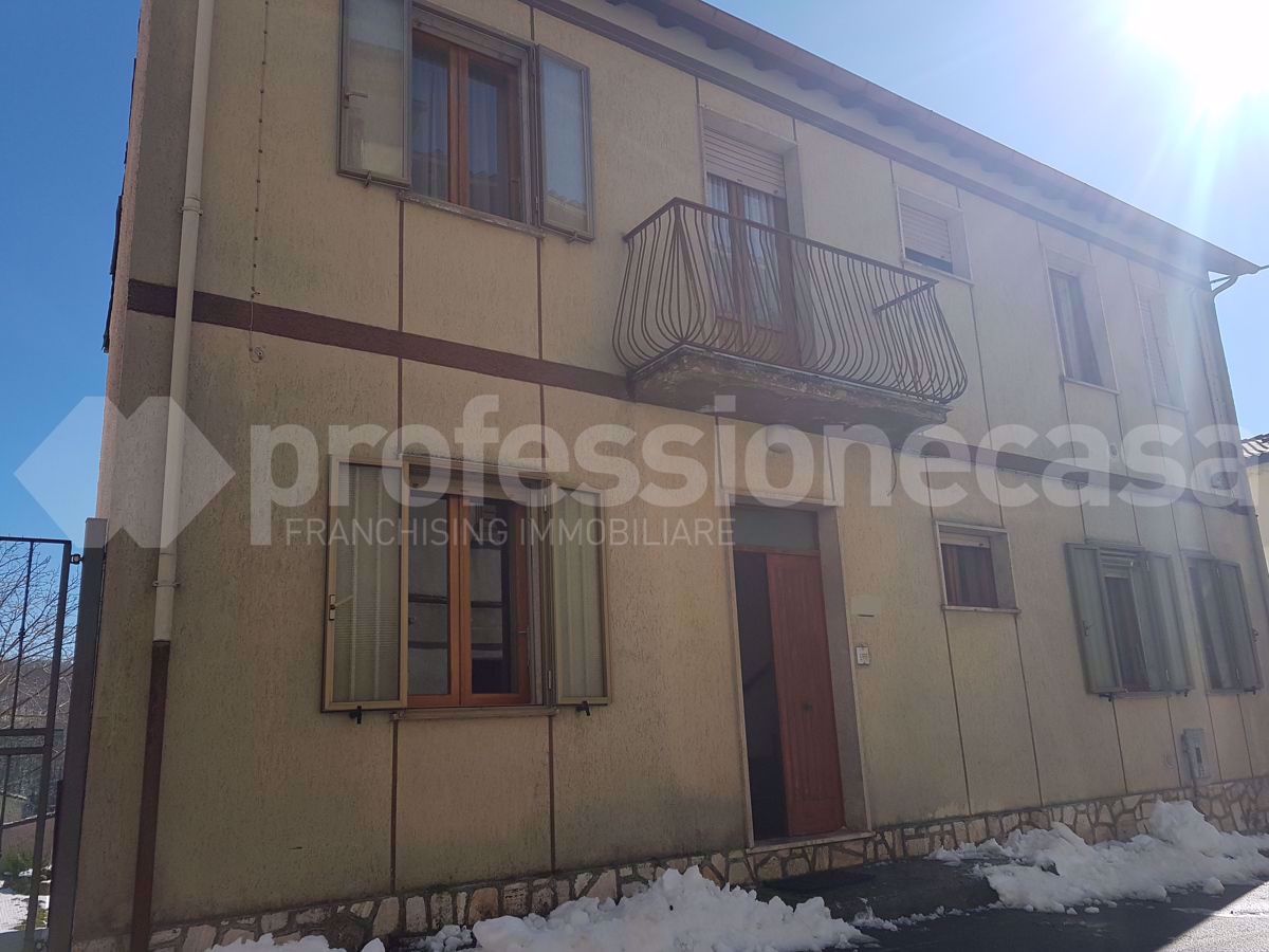 Casa indipendente in vendita a San Pietro Avellana (IS)