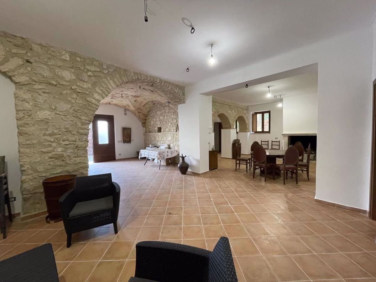 Foto - Indipendente In Vendita Prata D'ansidonia (aq)