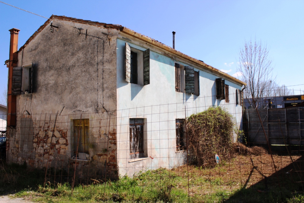 Casa indipendente in vendita a Noventa Vicentina (VI)