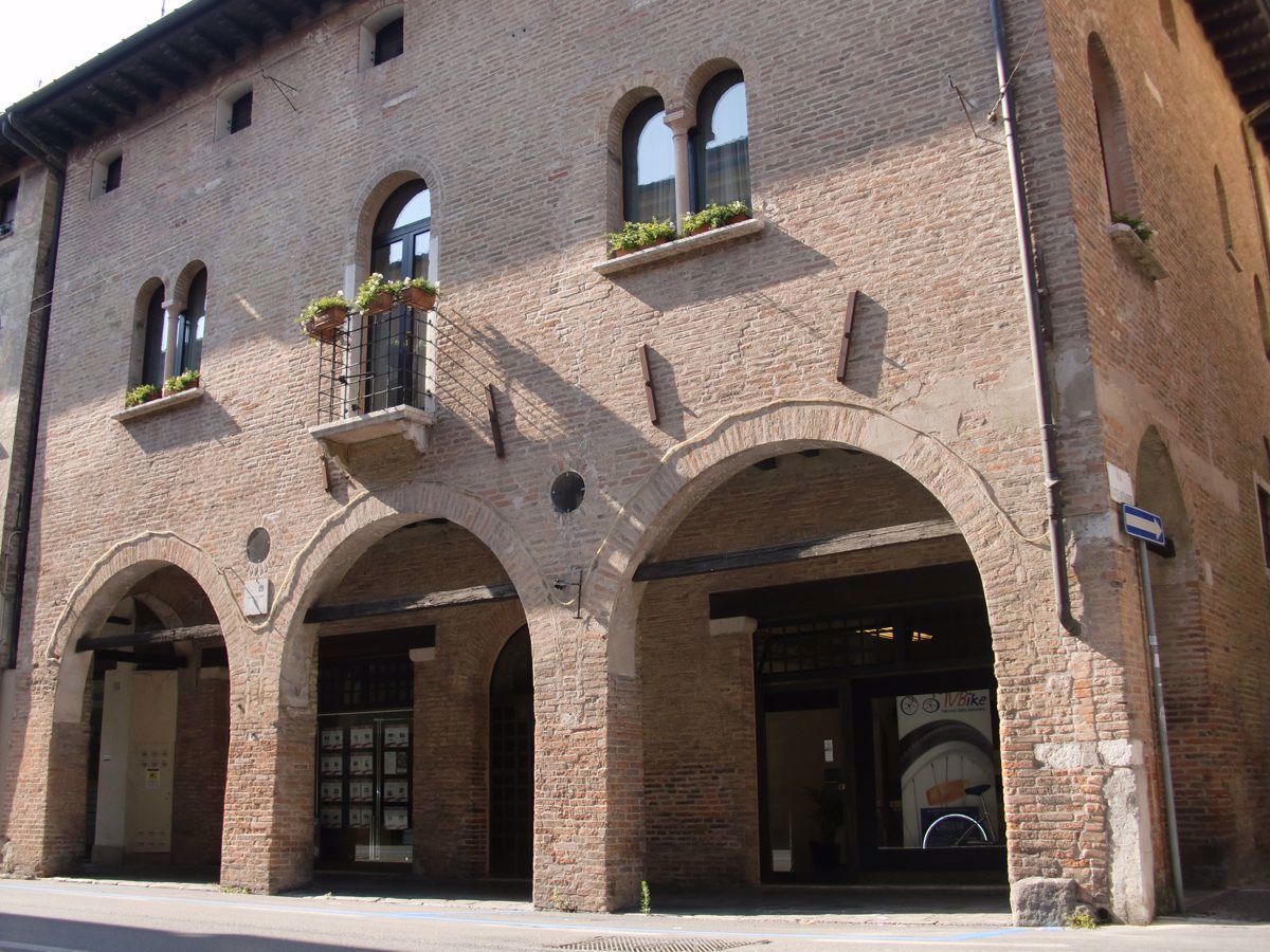 Negozio in affitto a Fuori Mura Est, Treviso (TV)