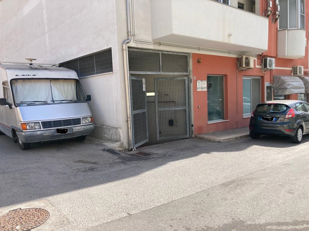 Garage/Box/Posto auto in vendita a Brindisi (BR)