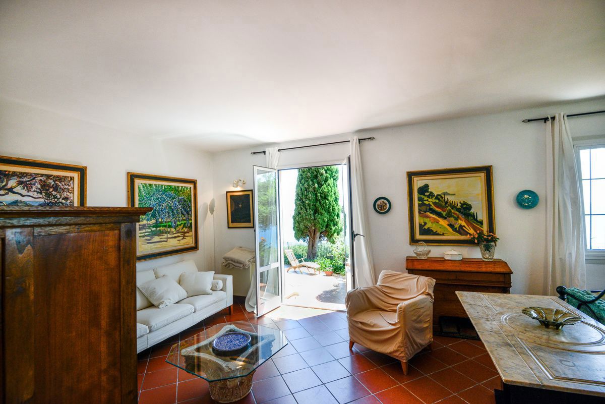 Foto 19 di 19 - Villa in vendita a Alassio