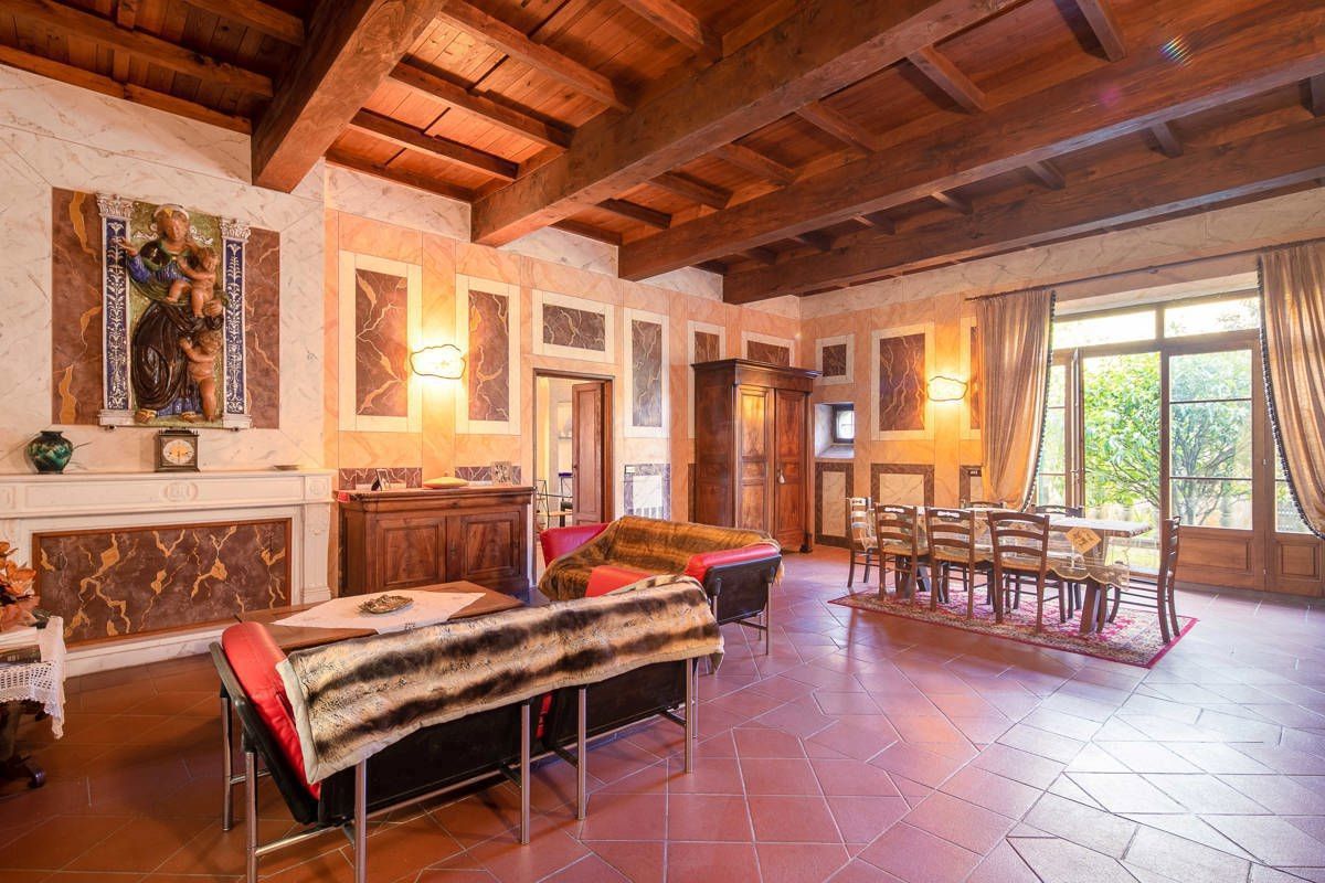 Foto 9 di 40 - Villa in vendita a Pistoia