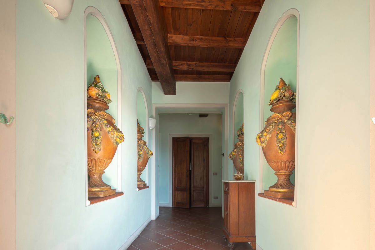 Foto 22 di 40 - Villa in vendita a Pistoia