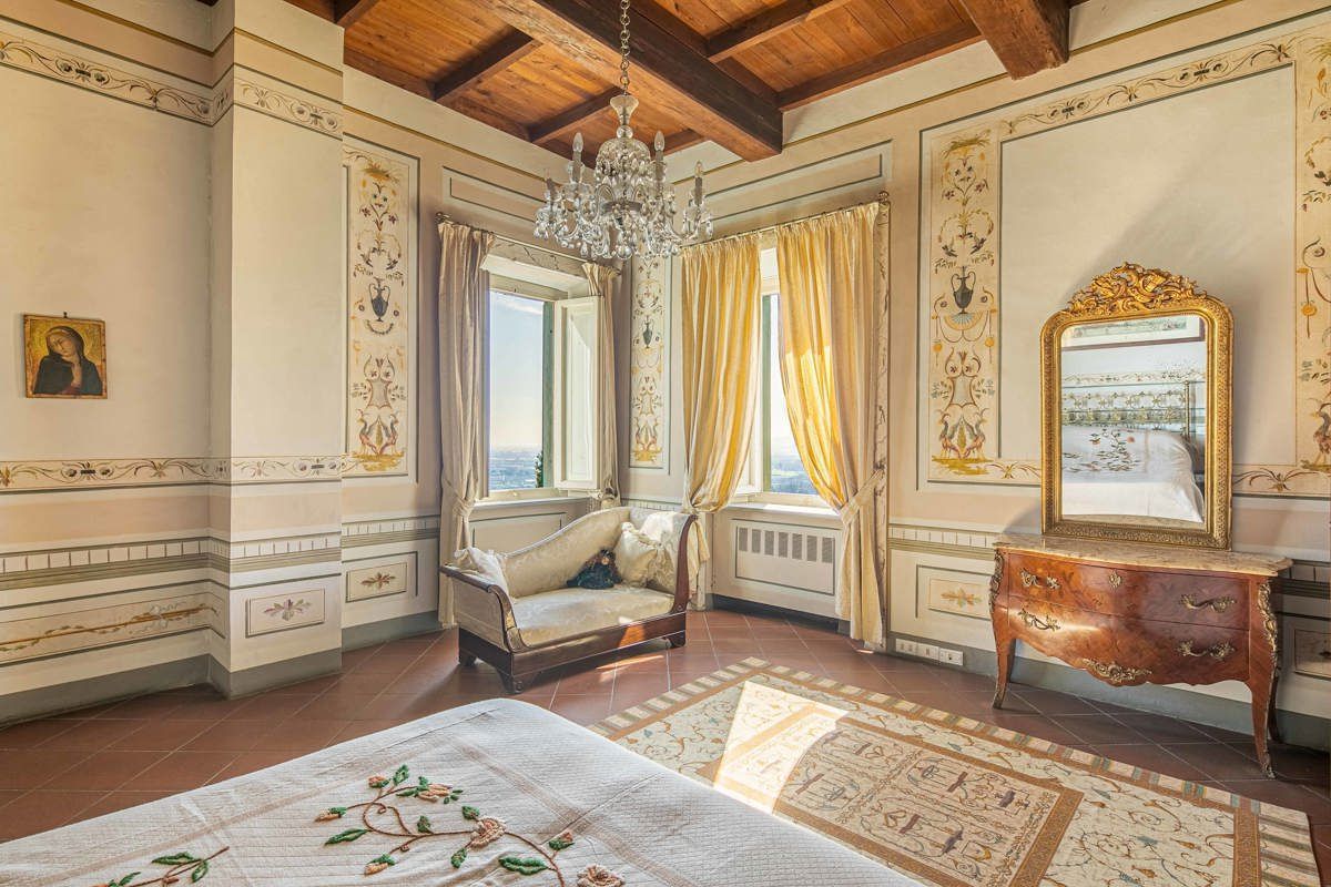 Foto 10 di 40 - Villa in vendita a Pistoia