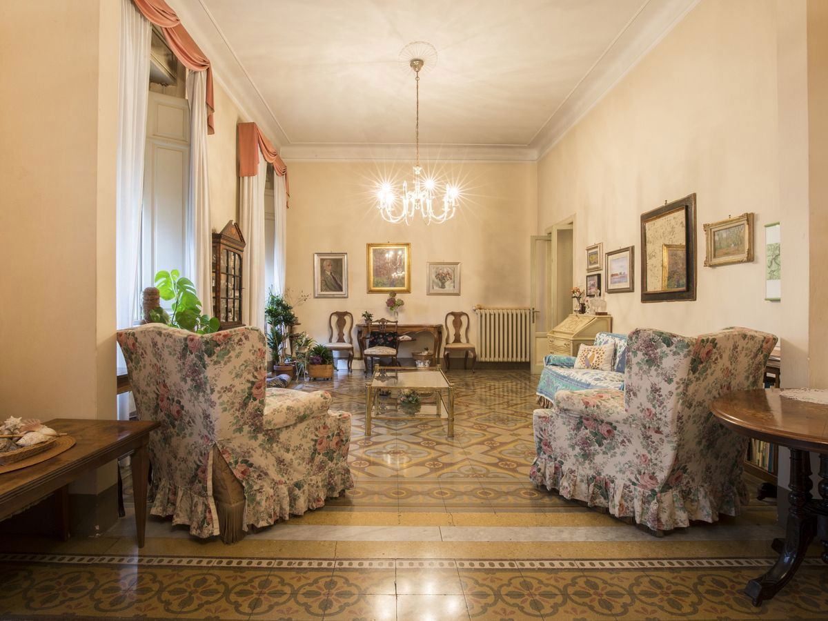 Foto 21 di 25 - Villa in vendita a Lucca
