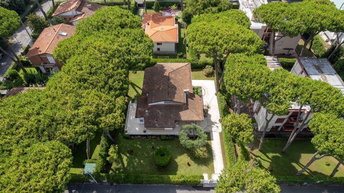 Foto 5 di 39 - Villa in vendita a Camaiore