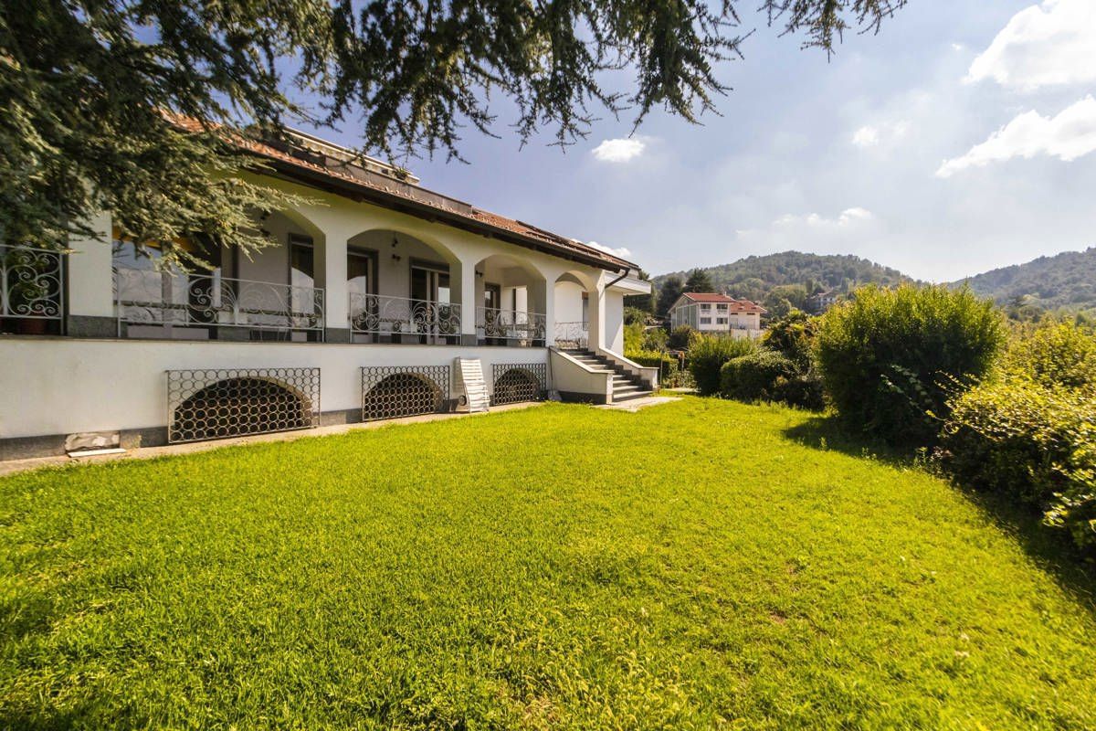 Foto 1 di 22 - Villa in vendita a San Mauro Torinese