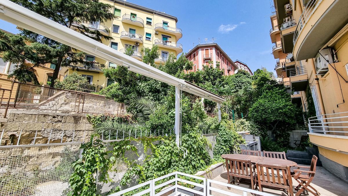 Foto 19 di 19 - Appartamento in affitto a Napoli
