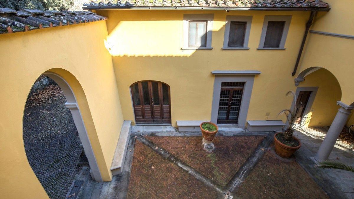 Foto 18 di 33 - Villa in vendita a Firenze