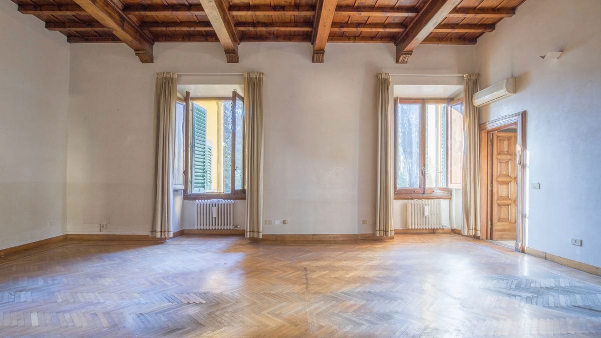 Foto 10 di 33 - Villa in vendita a Firenze