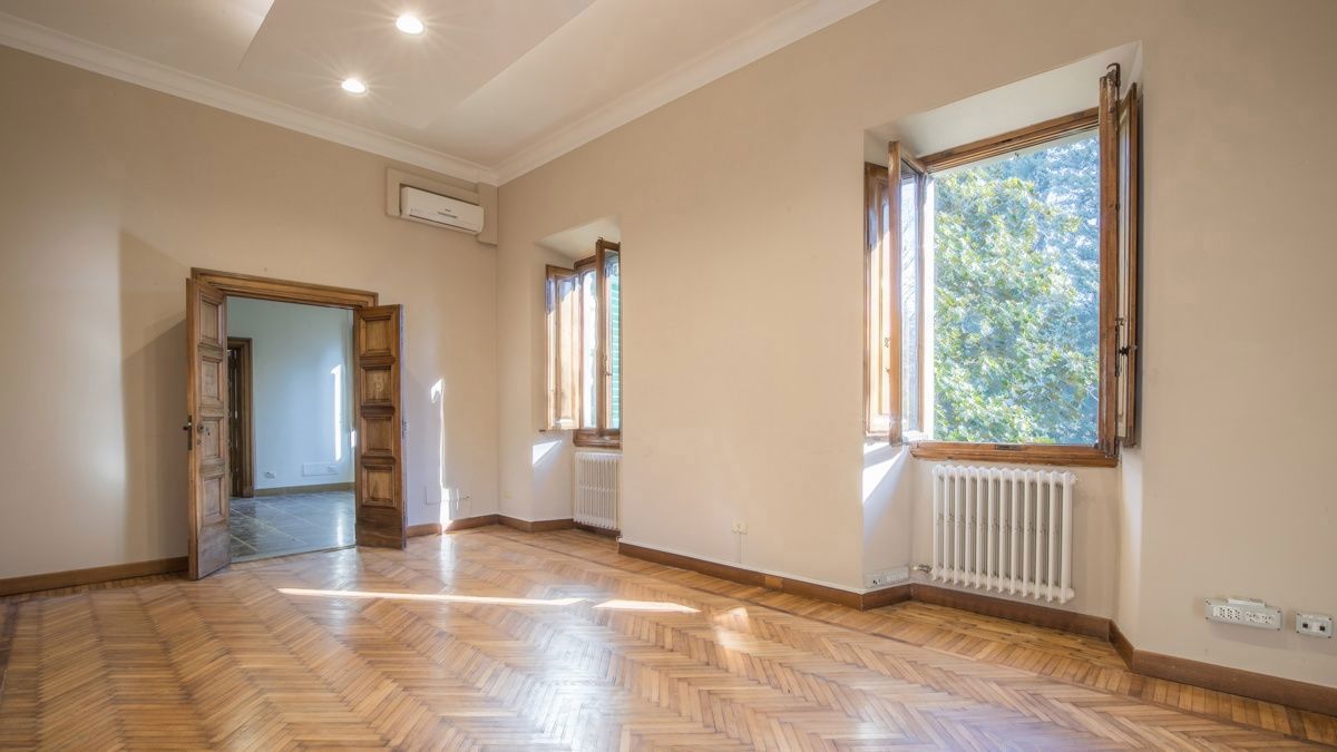 Foto 26 di 33 - Villa in vendita a Firenze