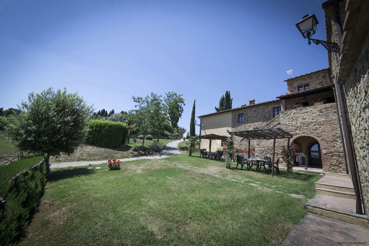 Foto 3 di 24 - Villa in vendita a Montaione
