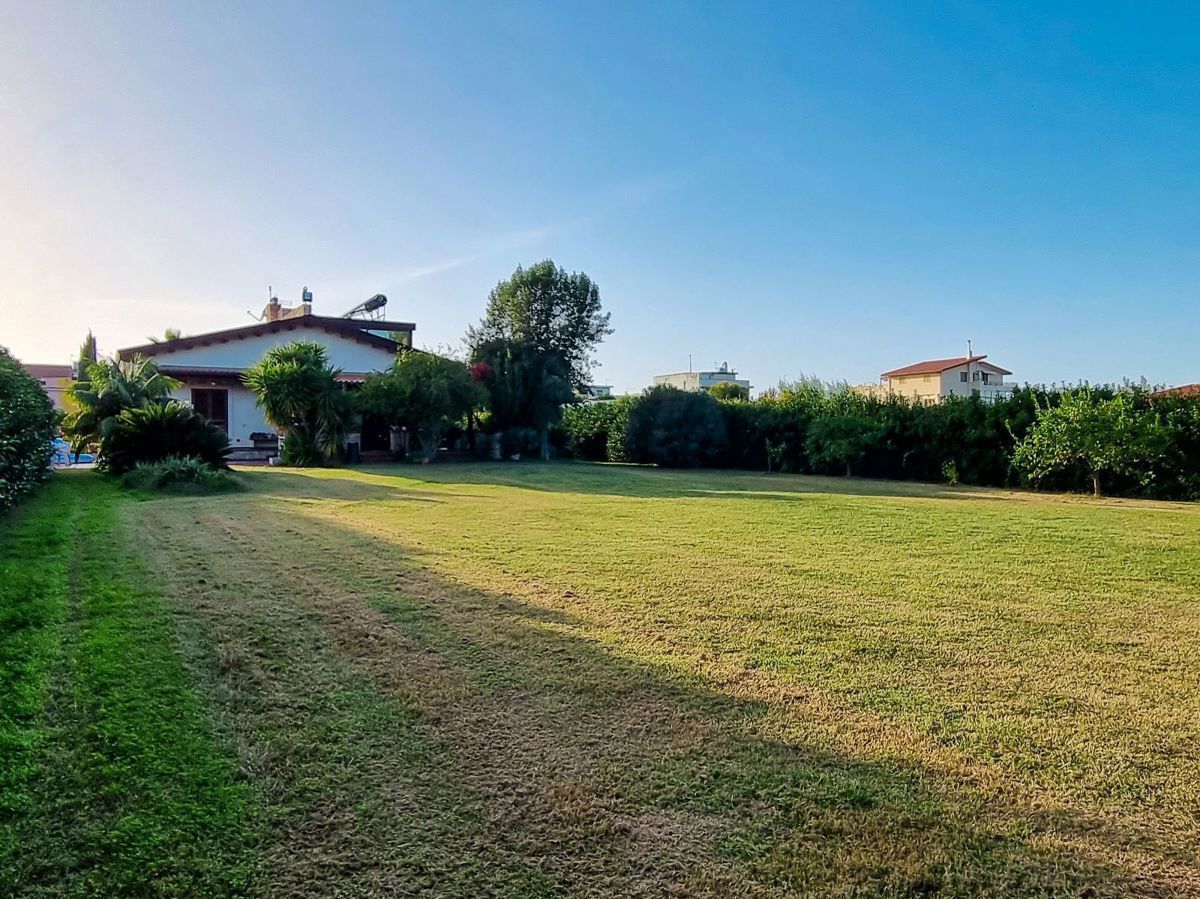 Foto 3 di 41 - Villa in vendita a Milazzo