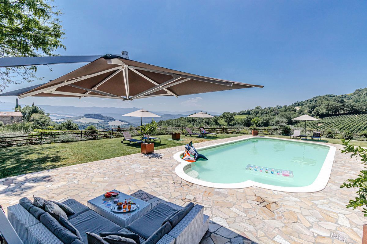 Foto 2 di 30 - Villa in vendita a Montecatini Val di Cecina