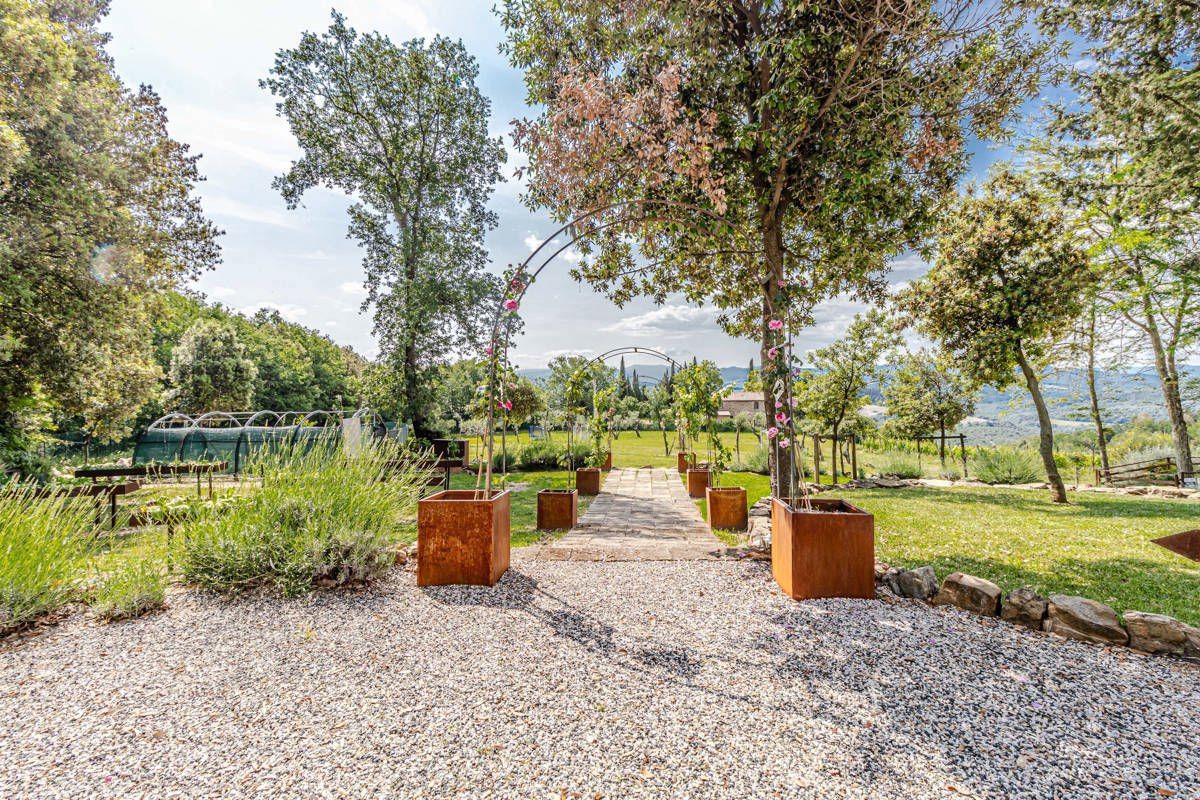 Foto 4 di 30 - Villa in vendita a Montecatini Val di Cecina