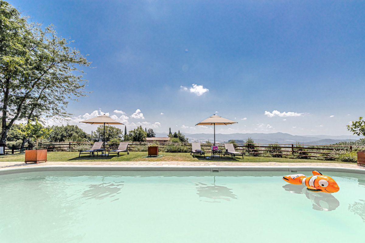 Foto 10 di 30 - Villa in vendita a Montecatini Val di Cecina