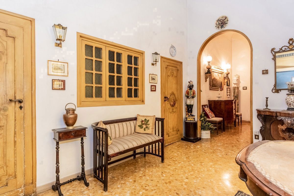 Foto 6 di 31 - Appartamento in vendita a Napoli