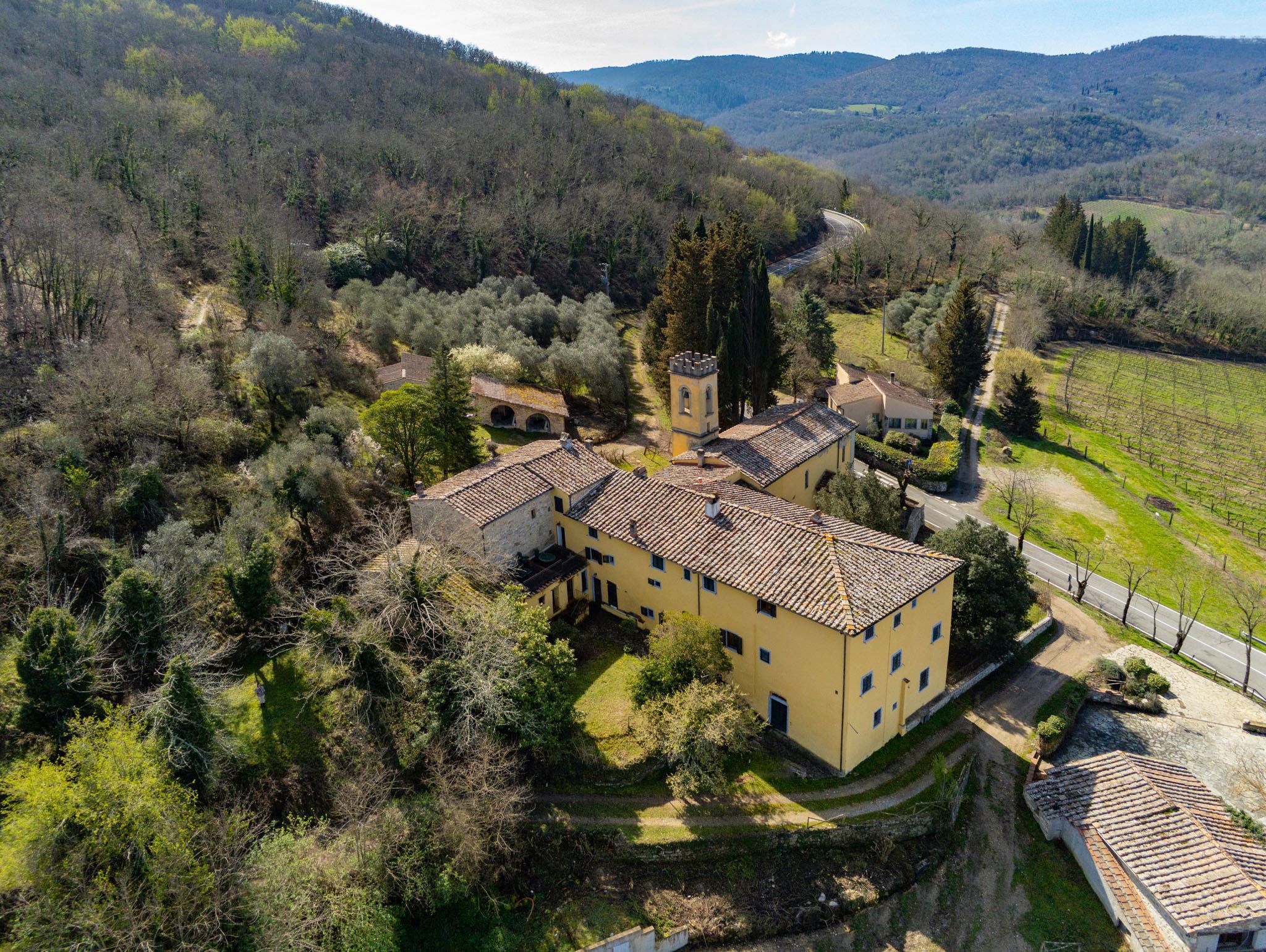 Foto 1 di 68 - Casa indipendente in vendita a Castellina in Chianti