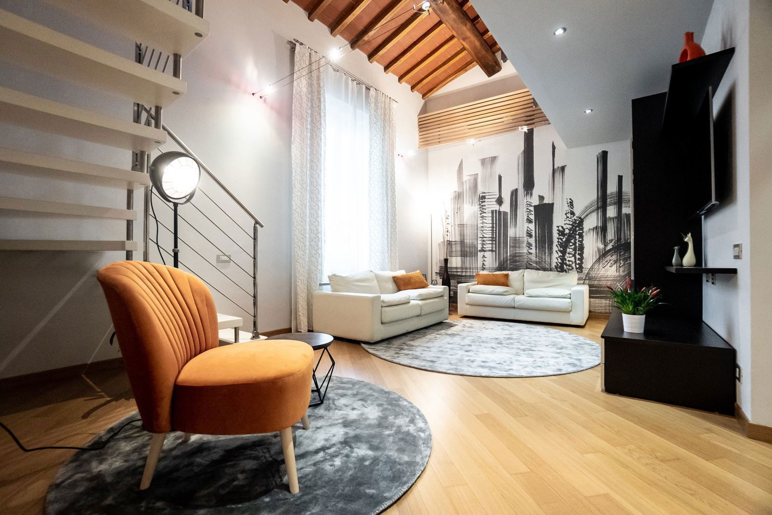 Foto 1 di 55 - Appartamento in vendita a Firenze