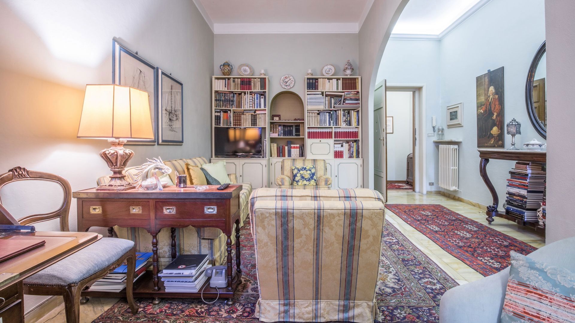 Foto 13 di 32 - Appartamento in vendita a Siena