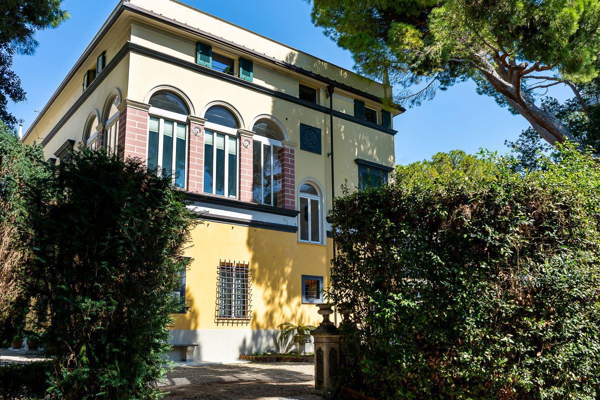 Foto 3 di 23 - Appartamento in vendita a Genova